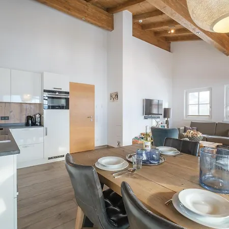 Апартаменты Luxury Tauern Kaprun 8 *