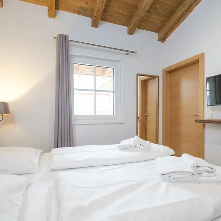 Luxury Tauern Kaprun 8 *